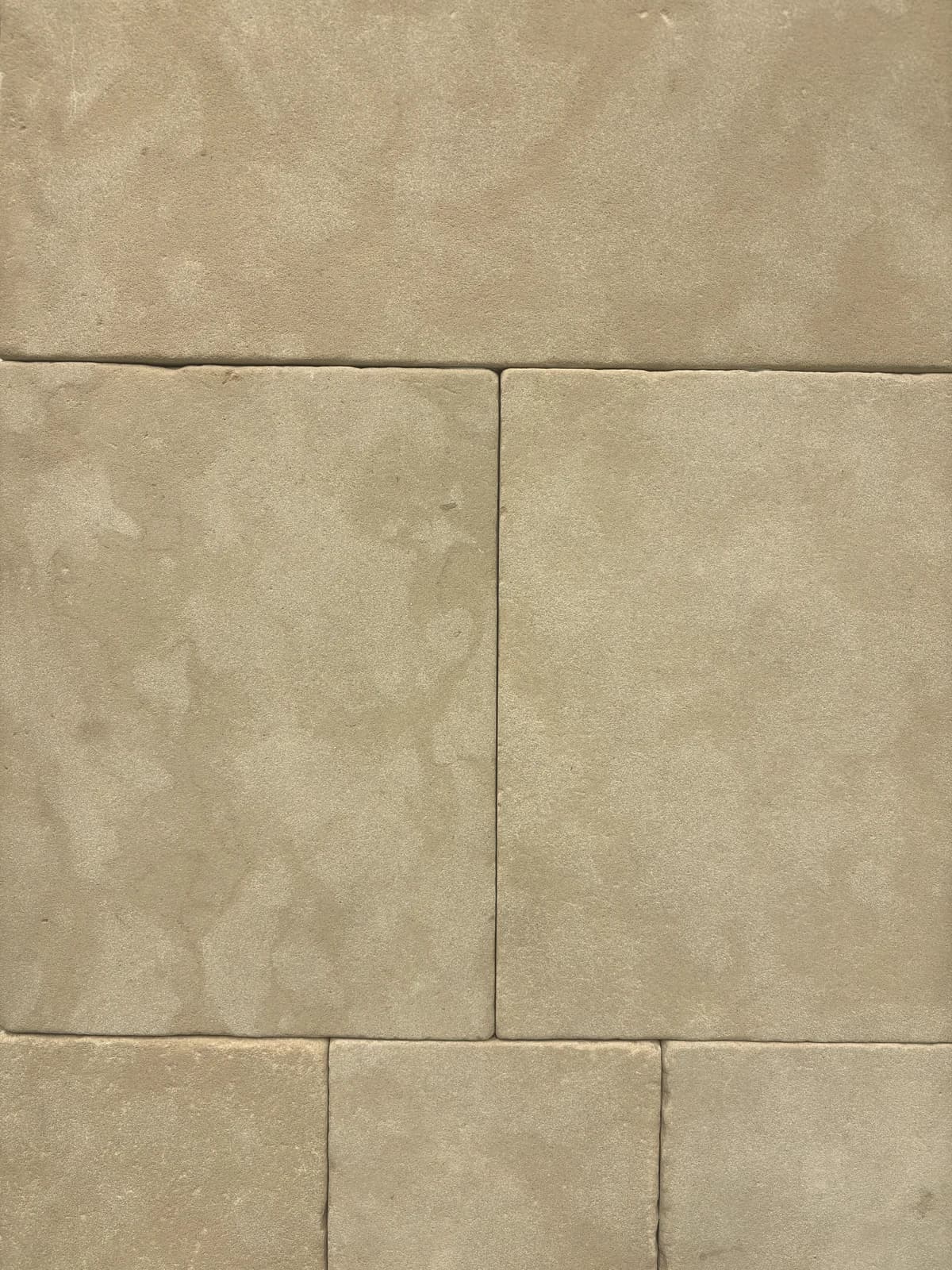 Atlas Beige Château Vieilli — Atlas Beige with Château Vieilli finish, Moroccan natural stone texture